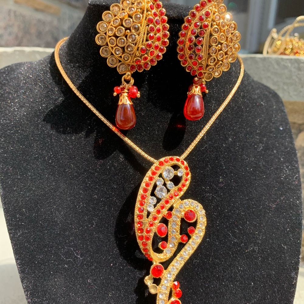 Indian style fashion necklace and earring set